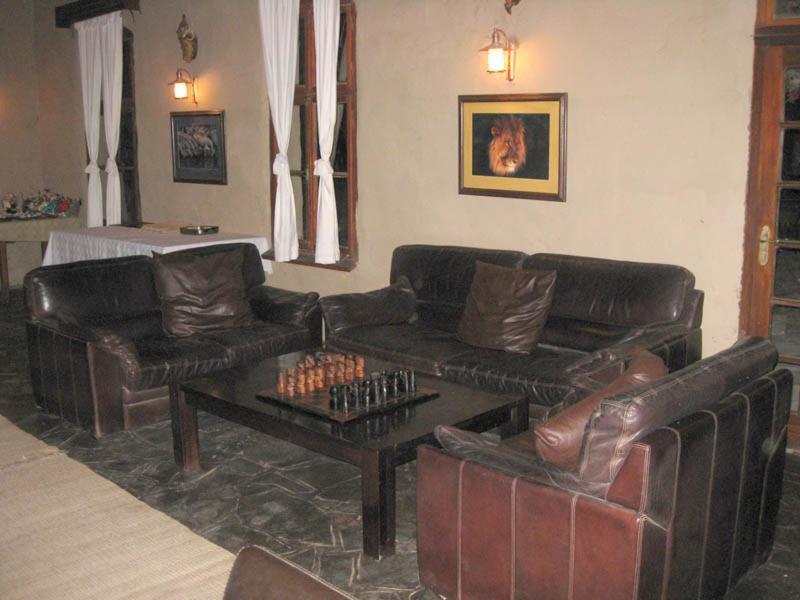 Fort Sesfontein Lodge & Safaris Экстерьер фото